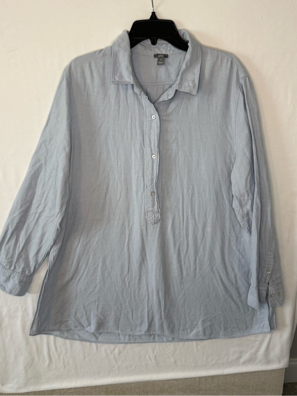 aerie Light Blue women’s Casual Button-Down Shirt